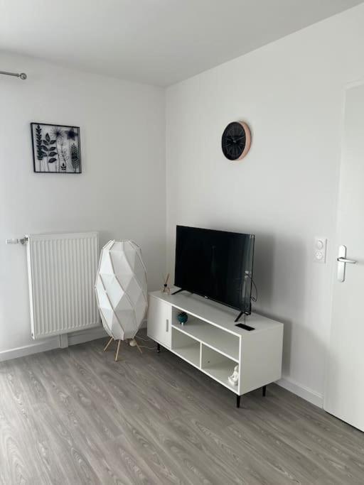 F3 Cozy Avec Balcon Proche De Paris Et Aeroport Cdg * Villiers-le-Bel