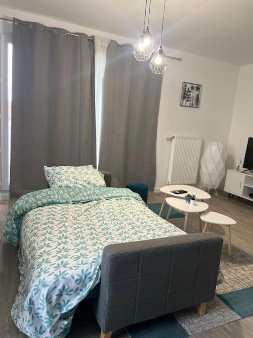 F3 Cozy Avec Balcon Proche De Paris Et Aeroport Cdg Apartment