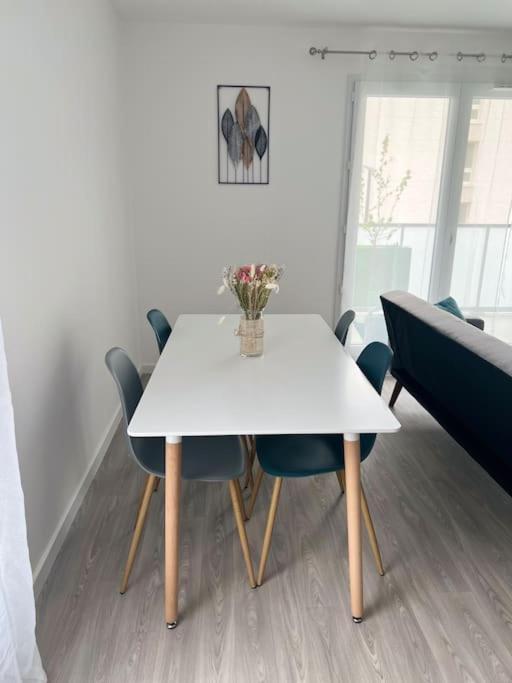Appartement F3 Cozy Avec Balcon Proche De Paris Et Aeroport Cdg